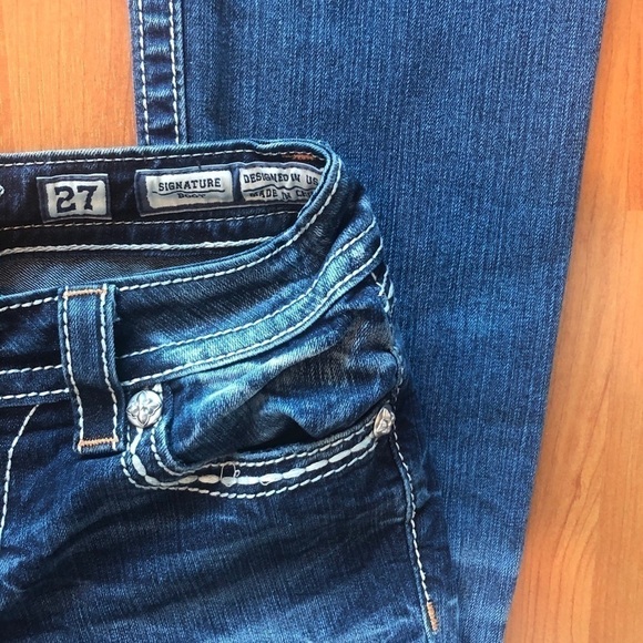 Miss Me Signature Boot Jeans - Picture 16 of 16